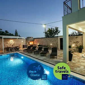 Castello Coza Zadarvillas Villa